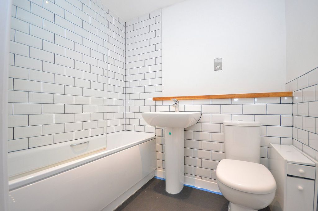 Additional image 9 of 1 bed flat to rentHazelwood Road, Northampton NN1