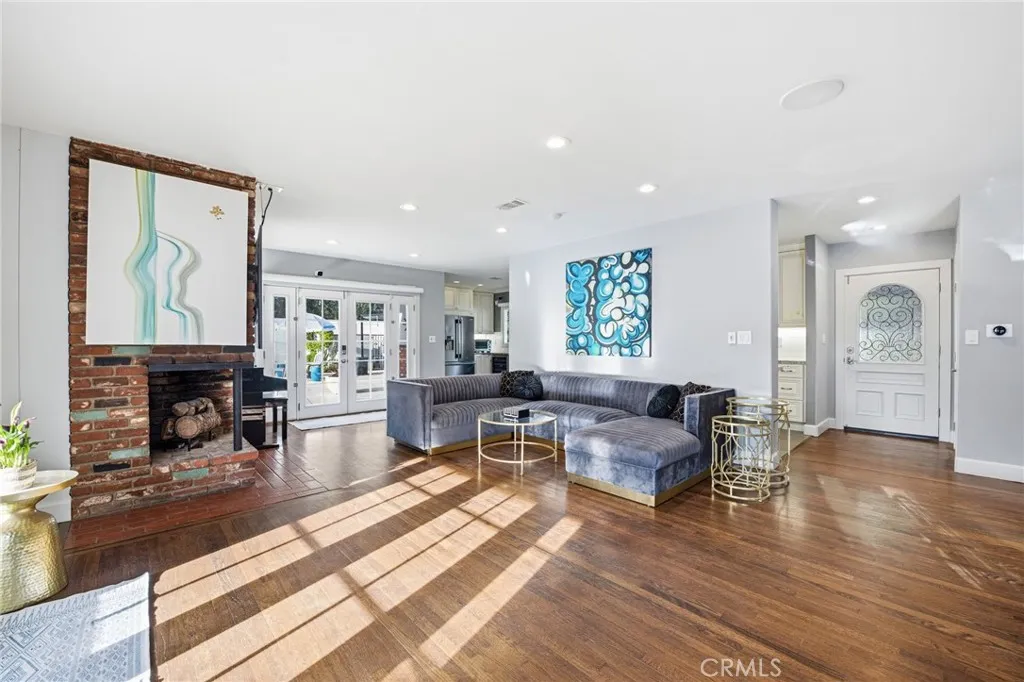 Additional image 38 of 10655 Owensmouth Ave, Chatsworth, CA 91311