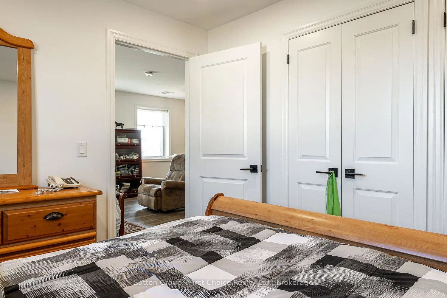 Additional image 15 of 100 Gordon Street 201