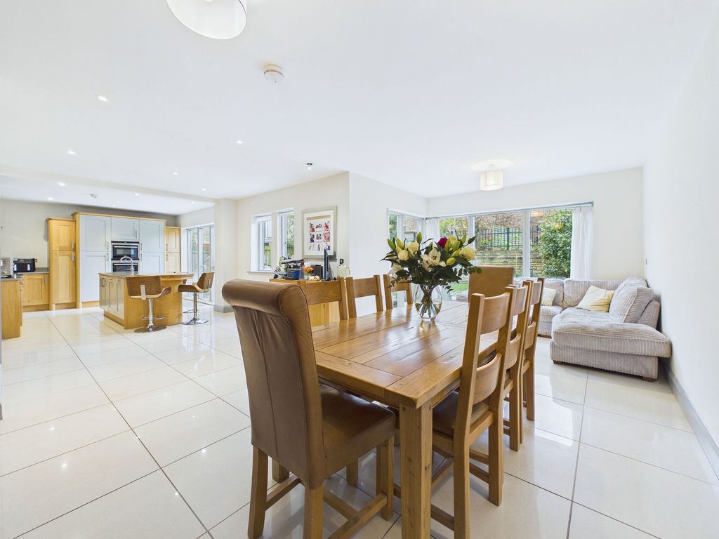 Additional image 5 of 6 bed detached house to rentDore Lodge Gardens, Sheffield S17