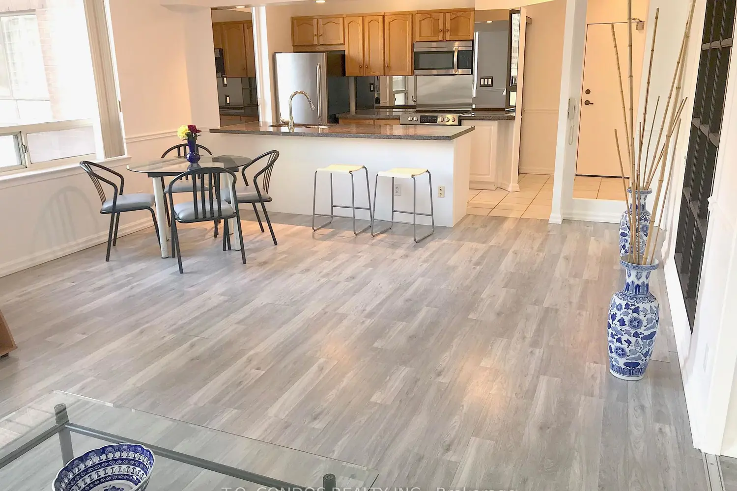 Additional image 7 of 633 Bay Street 511