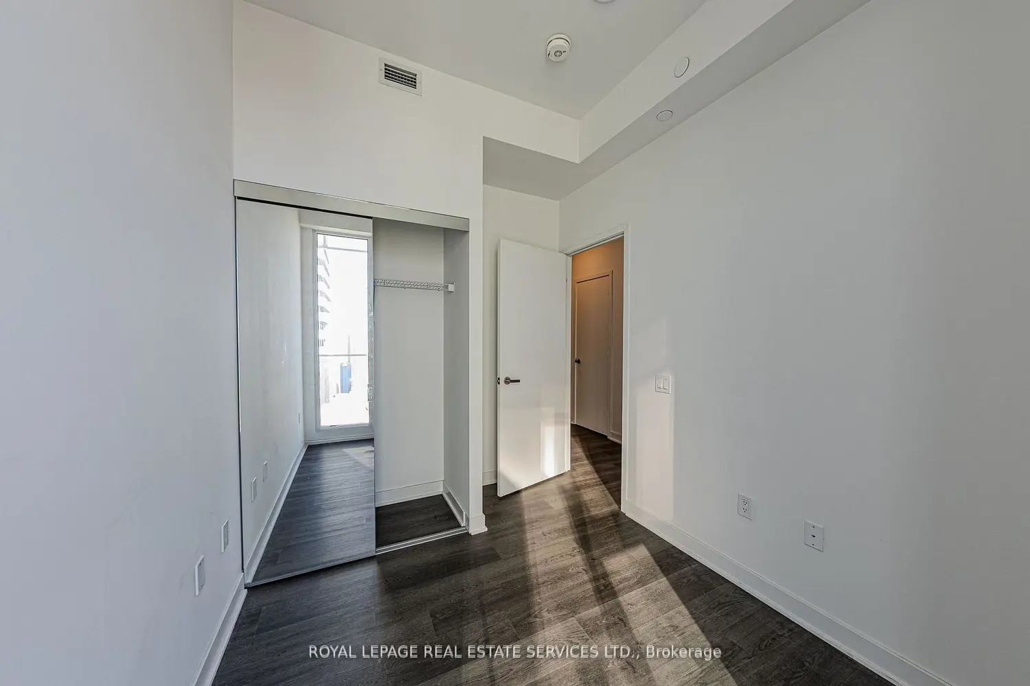 Additional image 6 of 3900 Confederation Parkway 4203