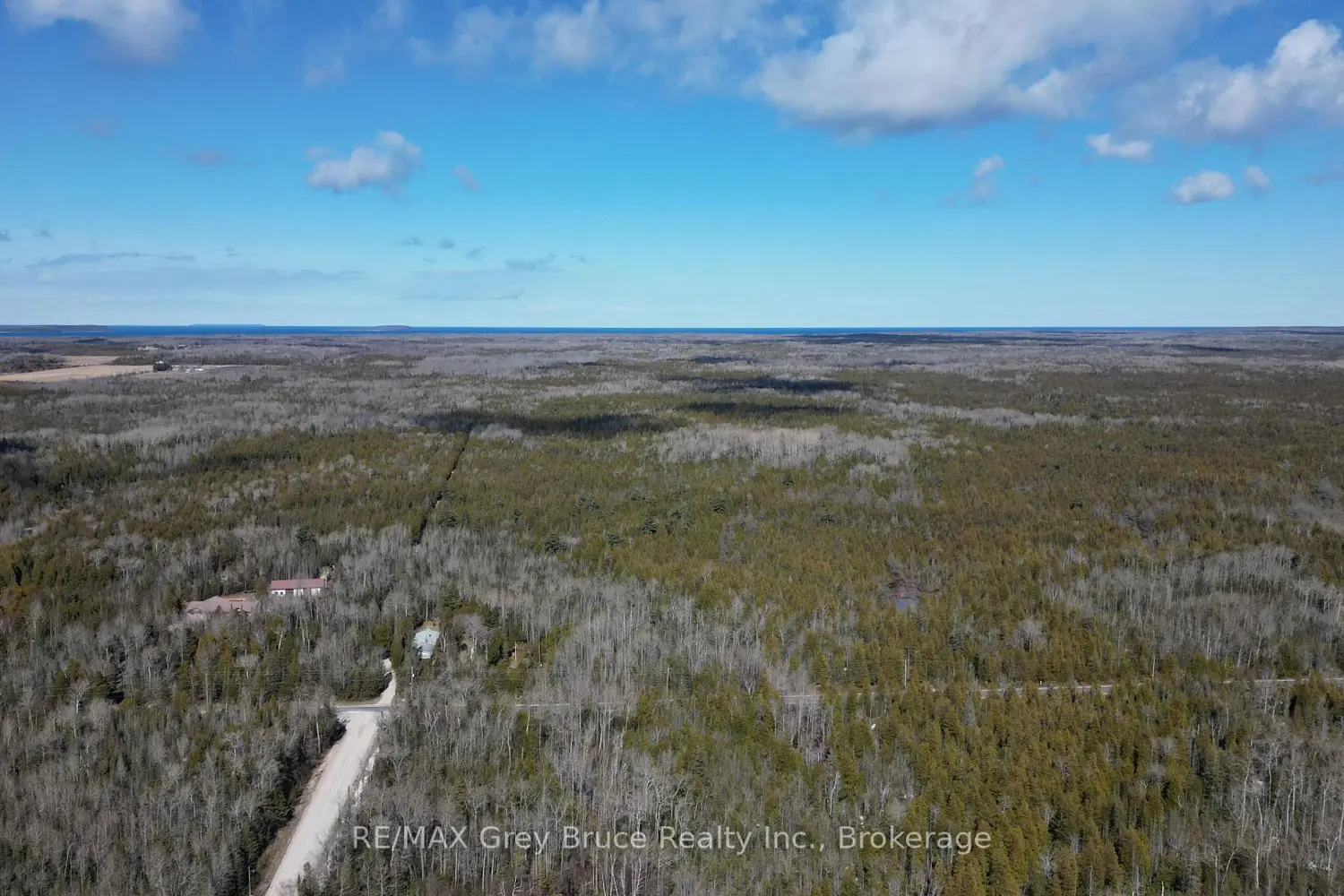 Additional image 18 of 31 Baise Avenue