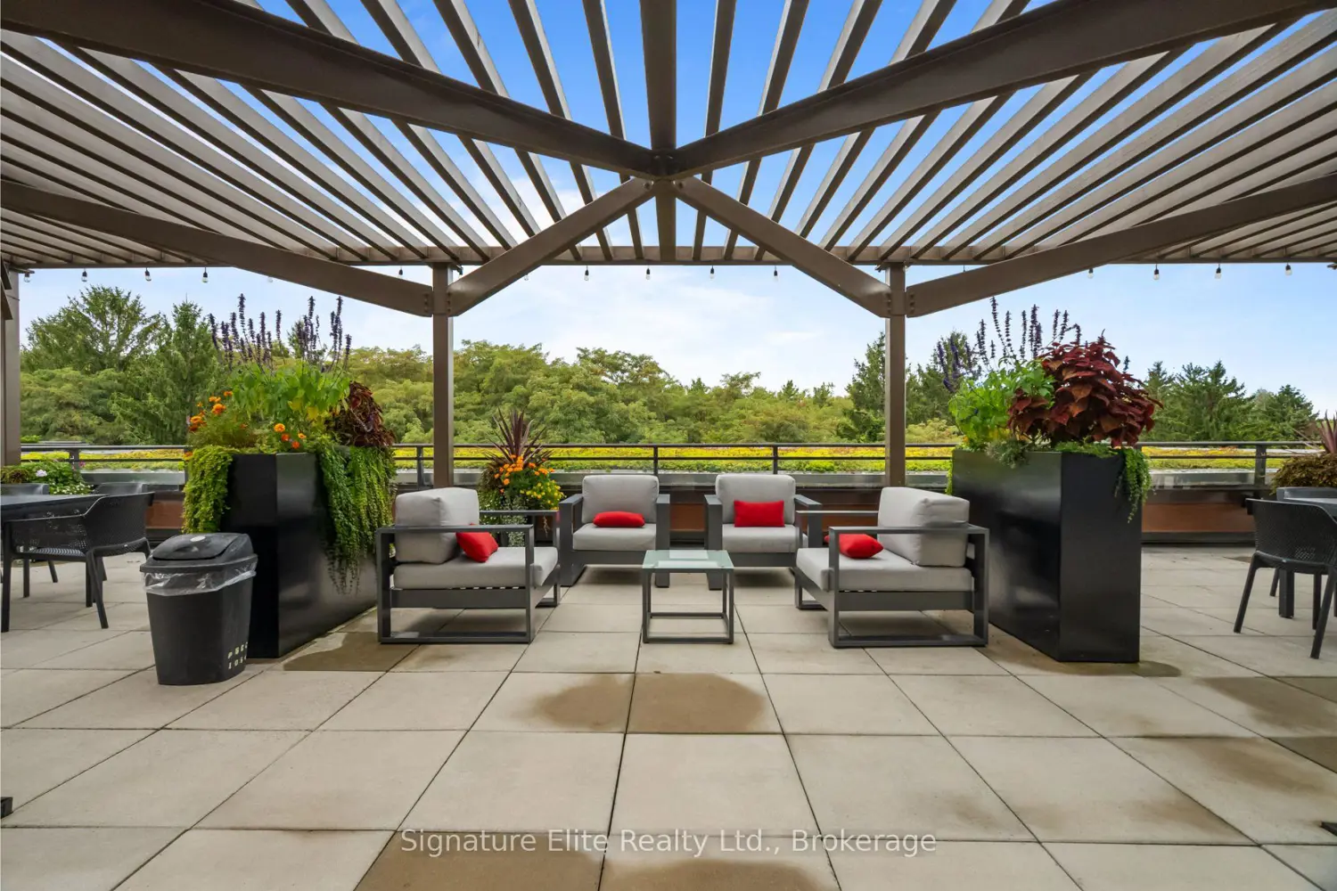 Additional image 14 of 1575 Lakeshore Road G28