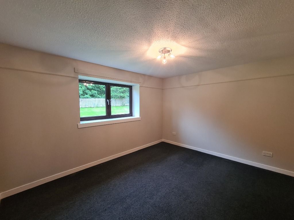 Additional image 9 of 2 bed flat to rentMoorfoot Ave, Paisley, Renfrewshire PA2