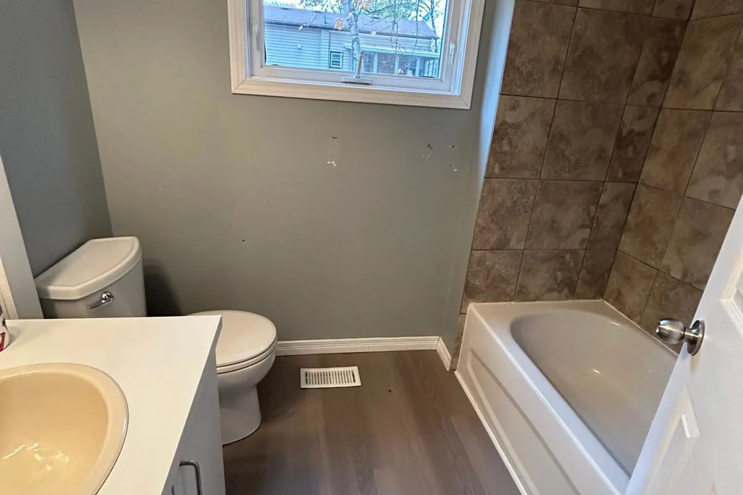 Additional image 9 of 86 30Th Street