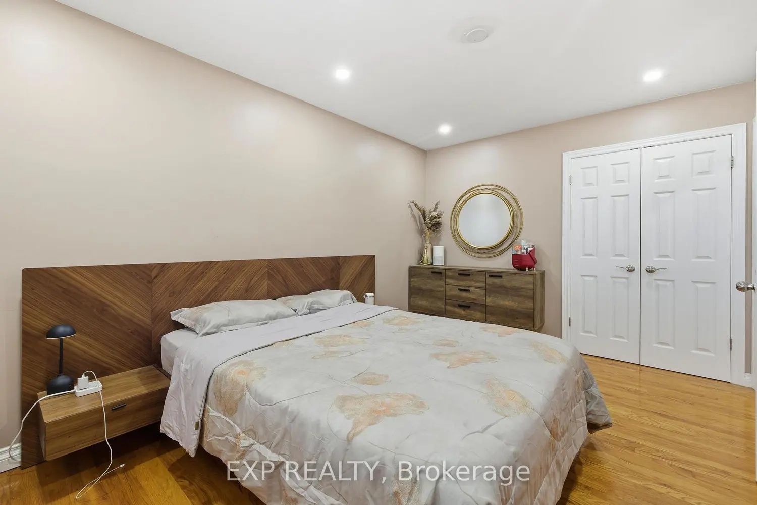 Additional image 10 of 364 Roselawn Place