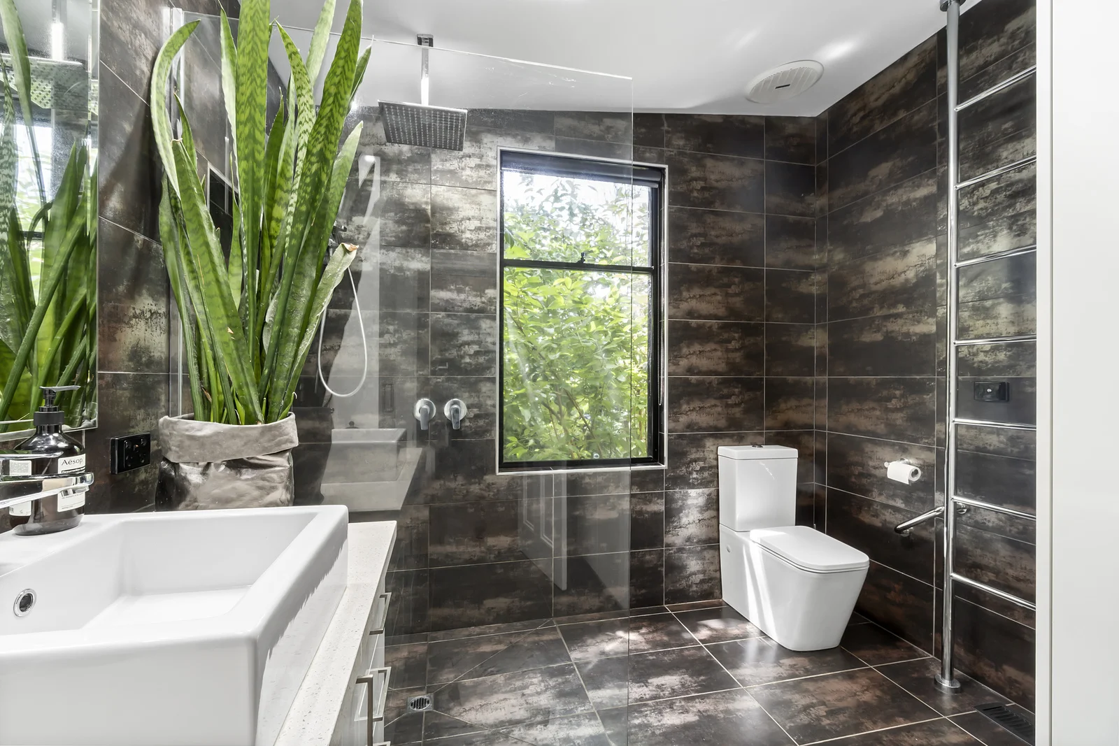 Additional image 15 of 43 Gravesend Street, Colac VIC 3250