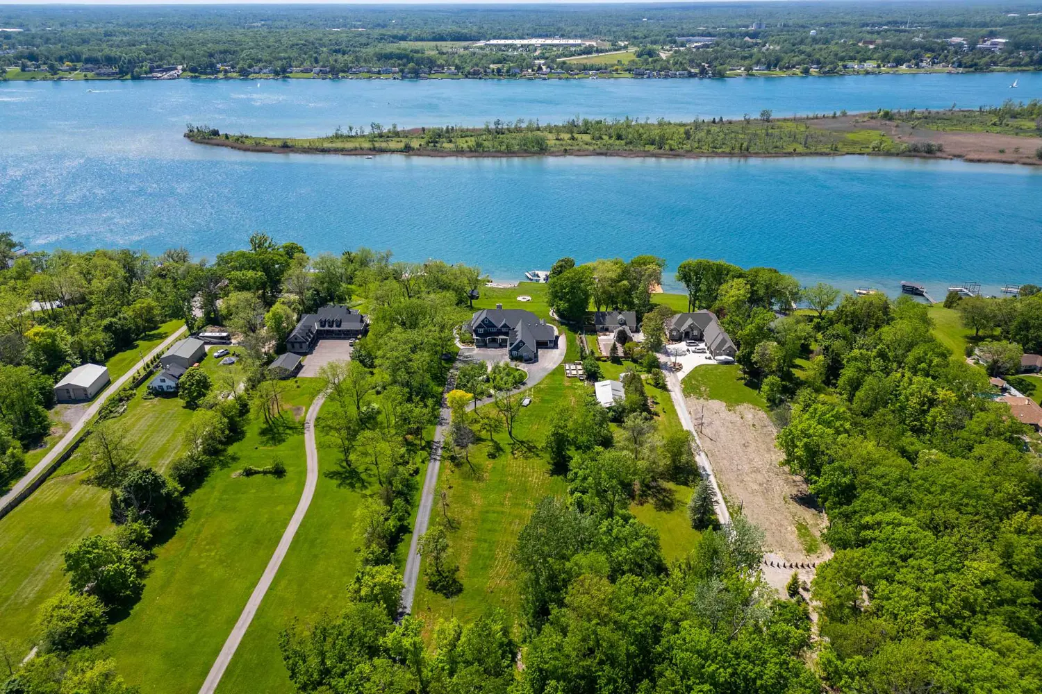 647 St Clair Parkway