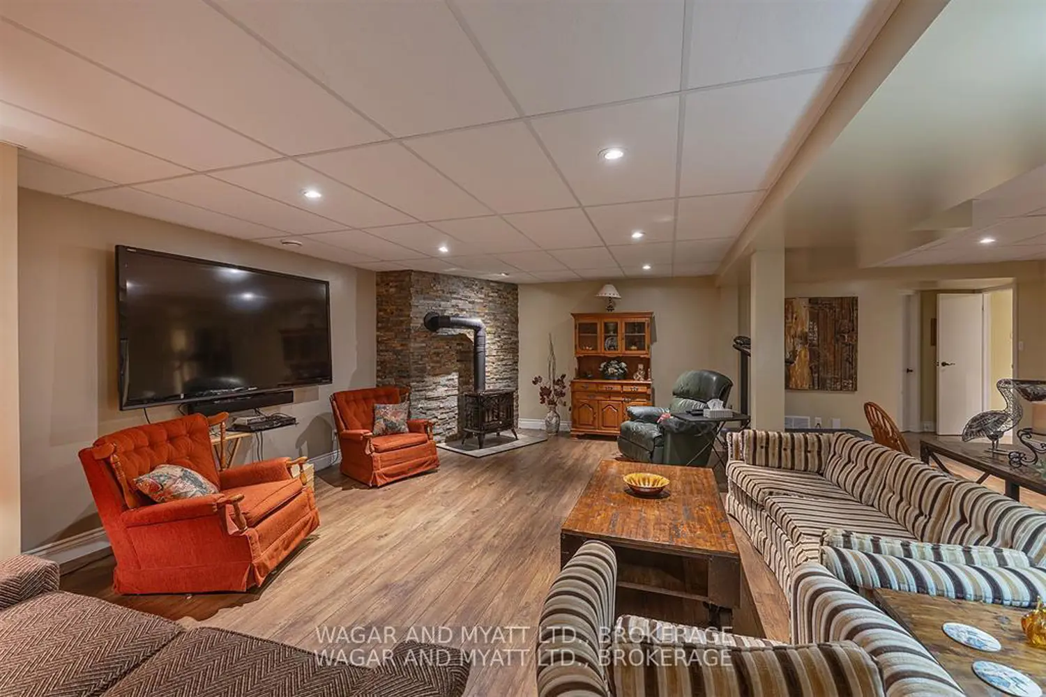 Additional image 18 of 99 River Road