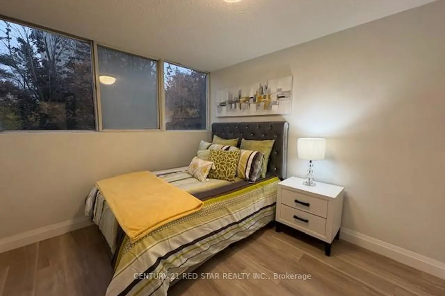 Additional image 3 of 3695 Kaneff Crescent 107