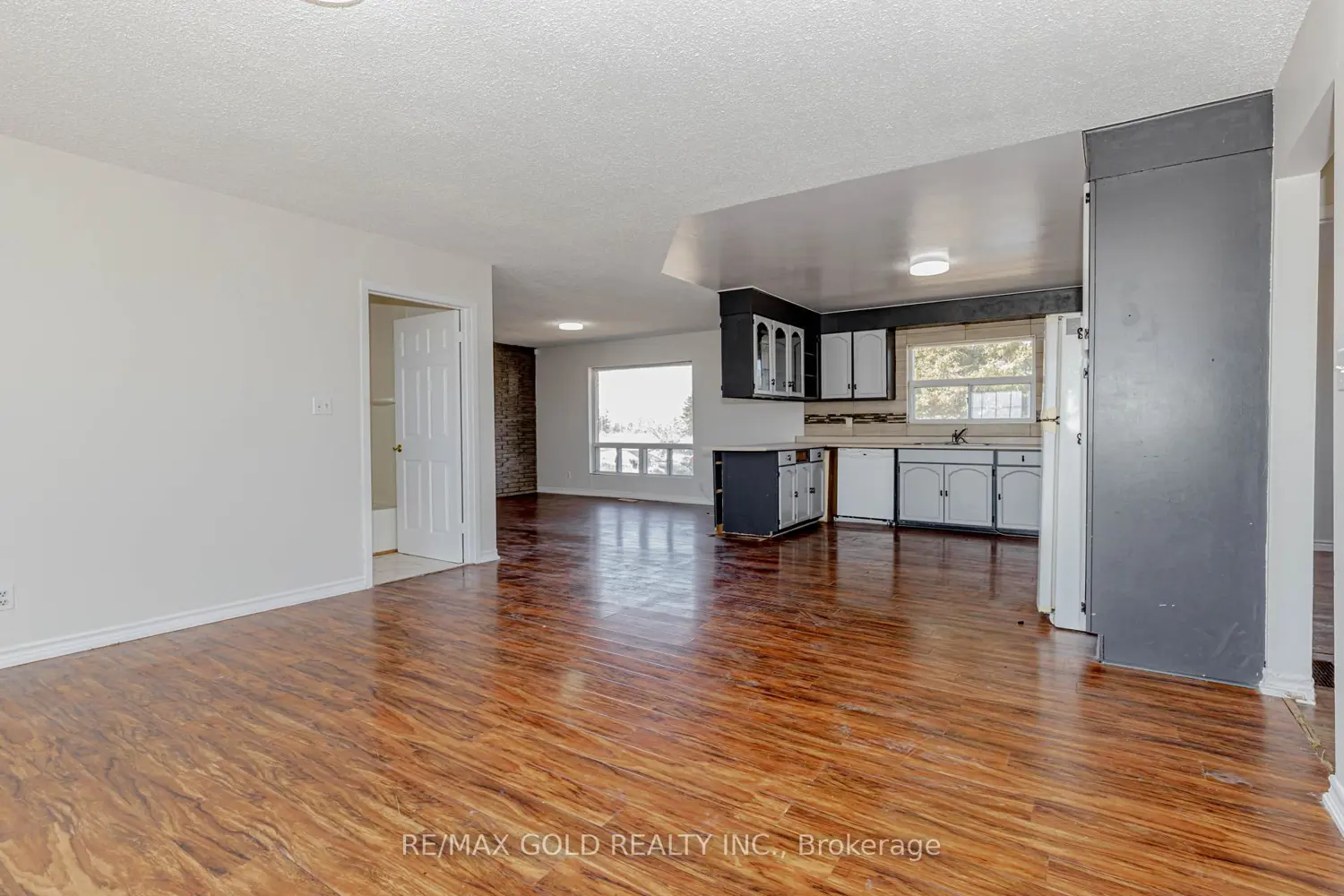 Additional image 10 of 255505 9Th Line