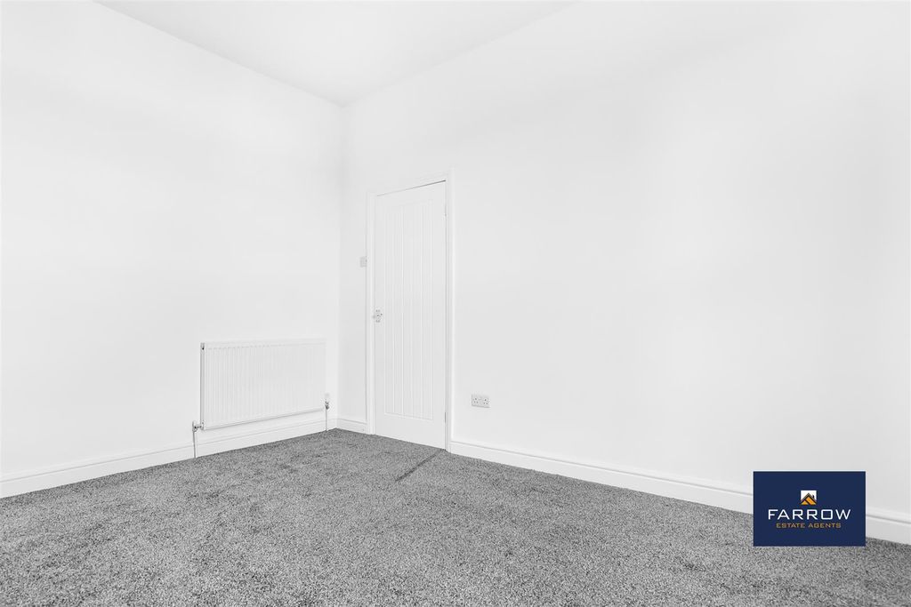 Additional image 13 of 4 bed terraced house to rentHainton Avenue, Grimsby DN32