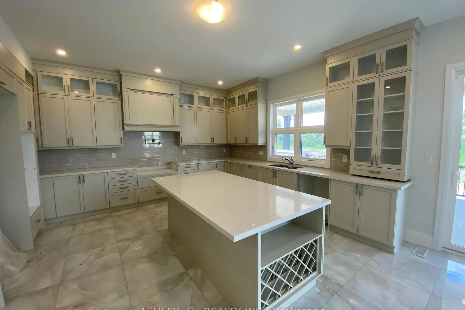 Additional image 9 of 118 William Crisp Drive