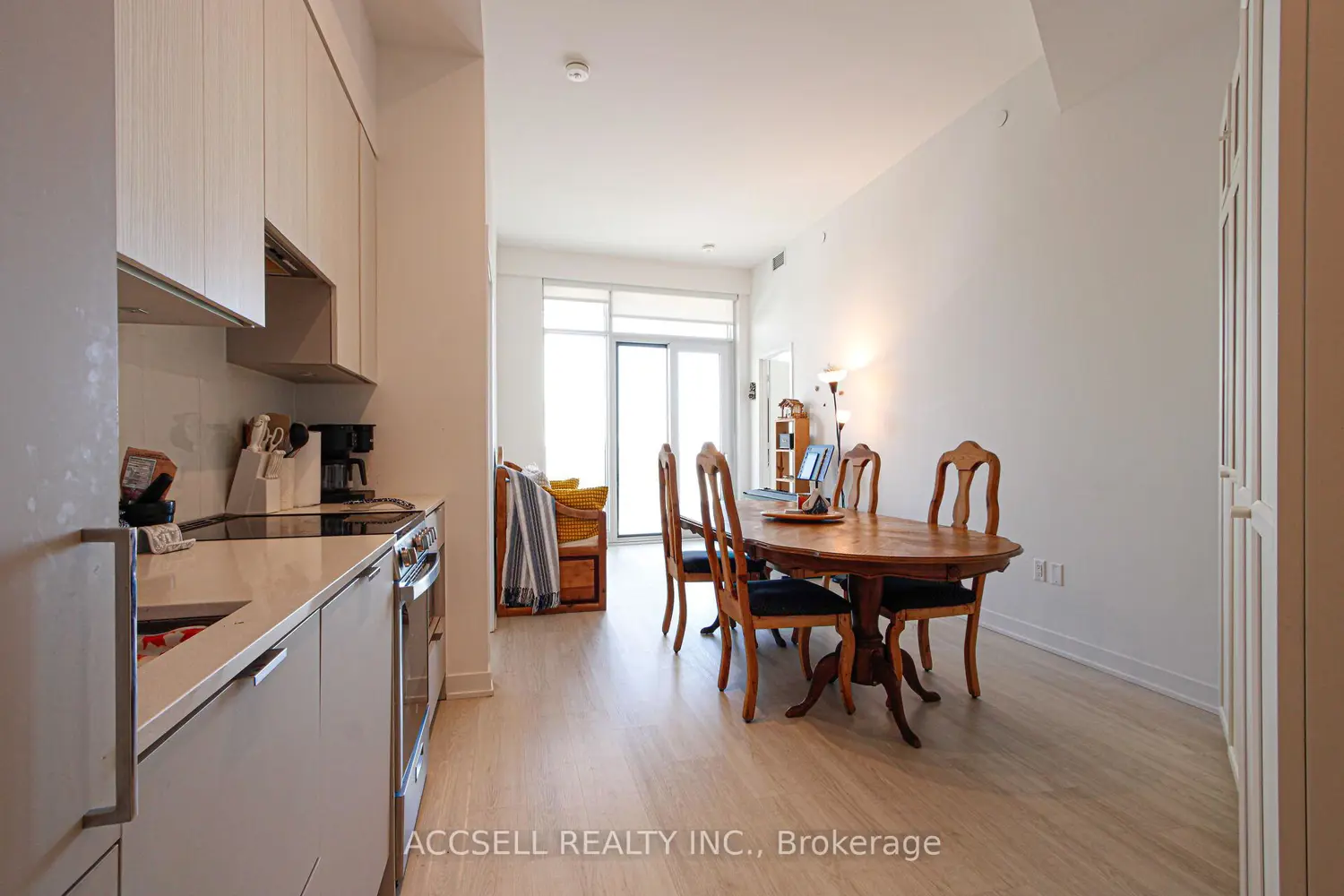 Additional image 4 of 3883 Quartz Road 306