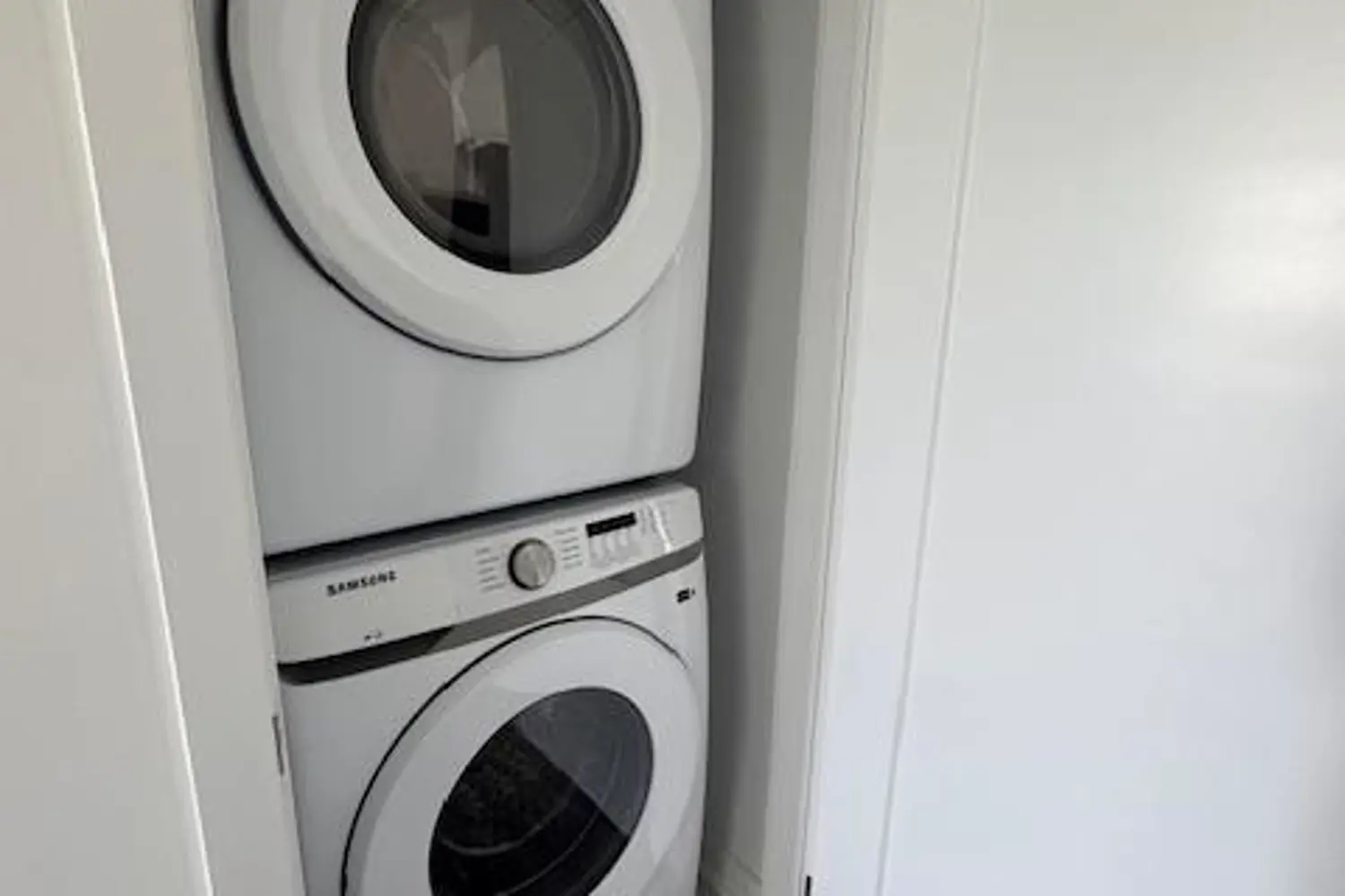 Additional image 13 of 940 St David Street 34