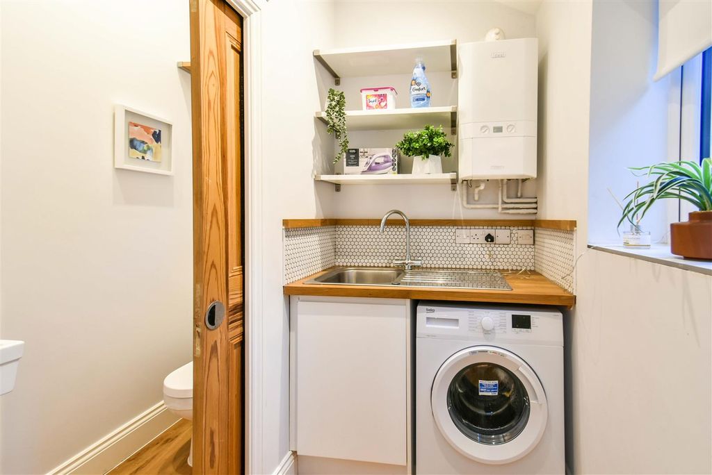 Additional image 7 of 4 bed terraced house to rentBishopthorpe Road, York YO23
