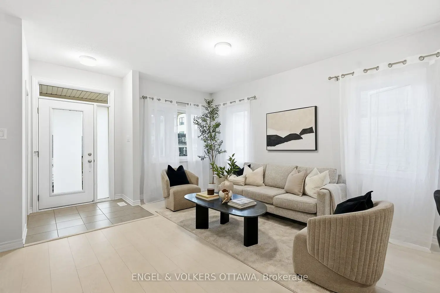 Additional image 10 of 135 Anthracite Private