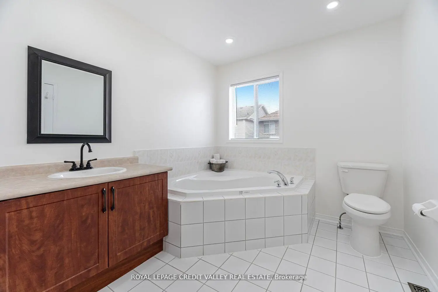 Additional image 3 of 12 Greenhalf Drive