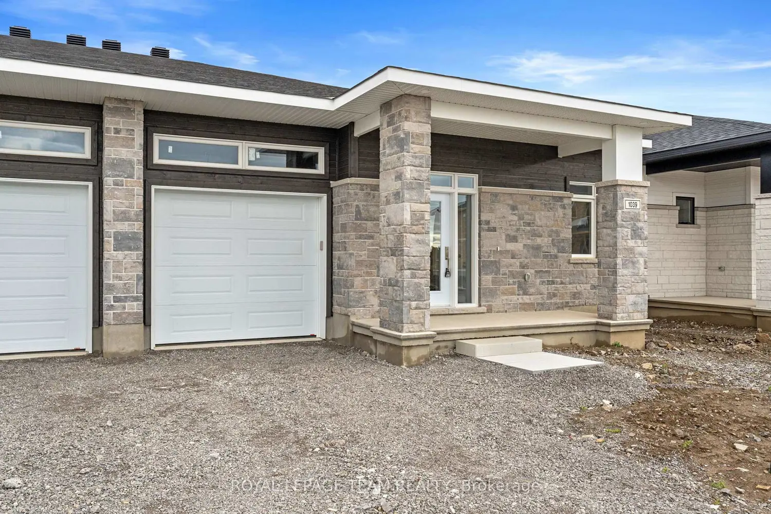 Additional image 2 of 1039 Moore Street