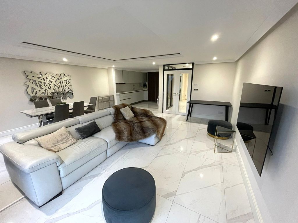 Additional image 4 of 3 bed flat to rentWharfside Street, Birmingham, West Midlands B1