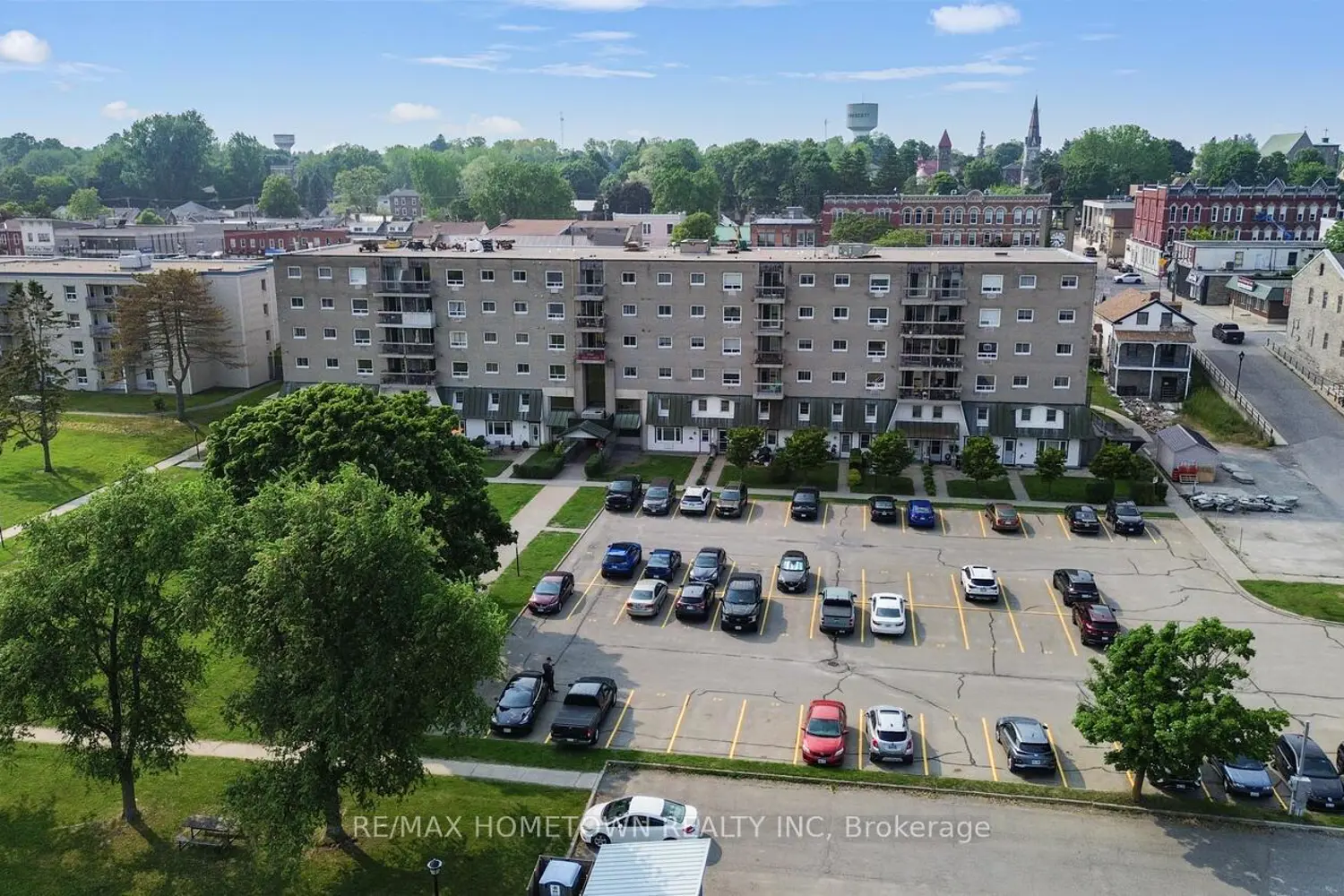 Additional image 3 of 235 Water Street 309