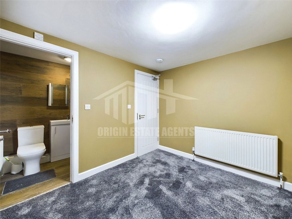 Additional image 15 of 8 bed detached house to rentBoughton Green Road, Northampton NN2