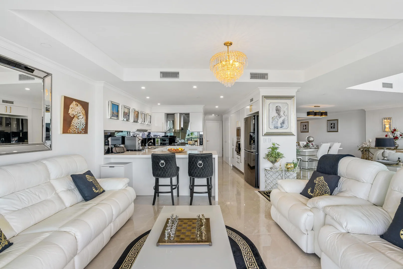 Additional image 8 of A15-2/75 Brighton Parade, Southport QLD 4215