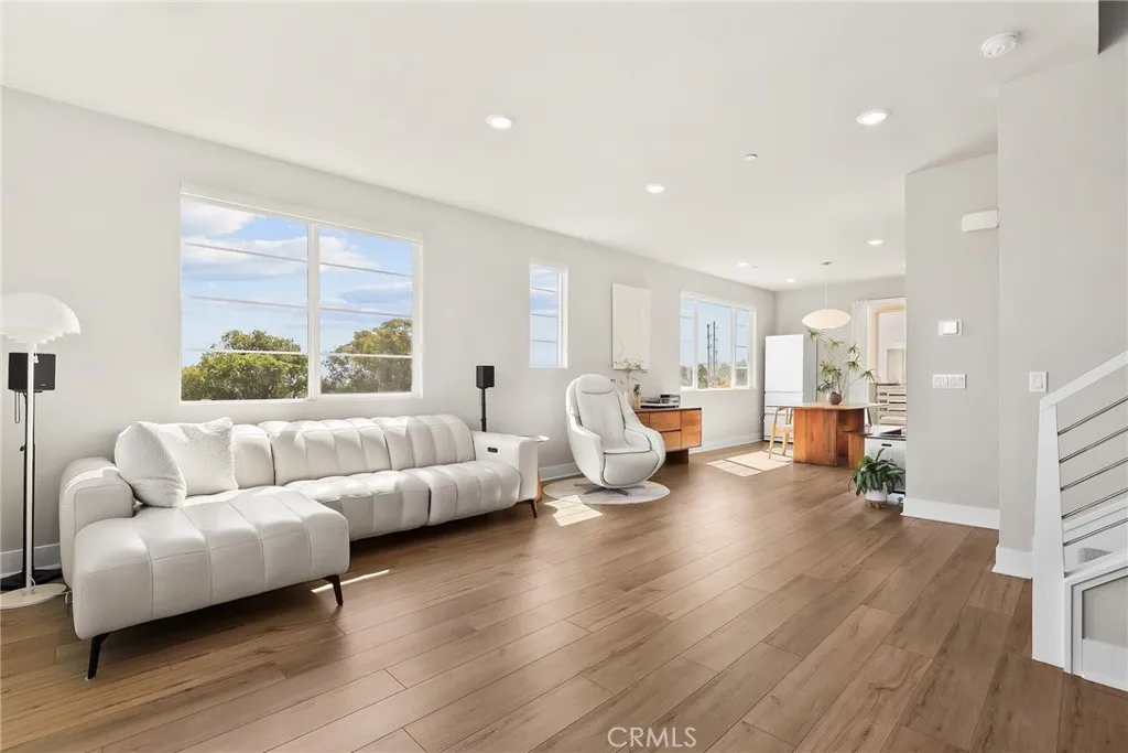 Additional image 44 of 1421 W Sunrise Lane, San Pedro, CA 90732