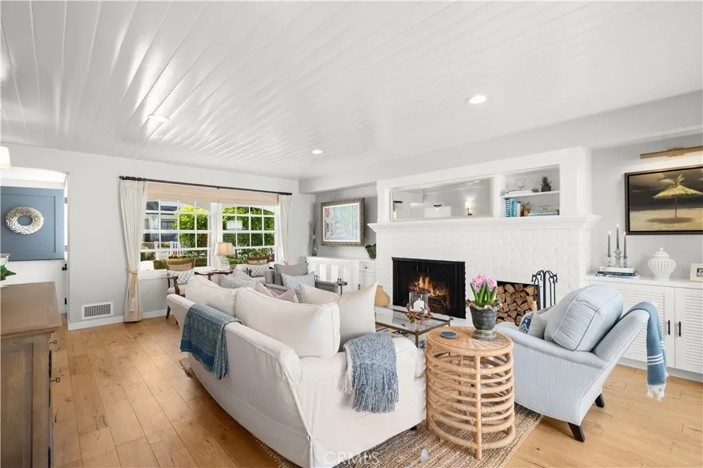 Additional image 33 of 213 Via Mentone, Newport Beach, CA 92663