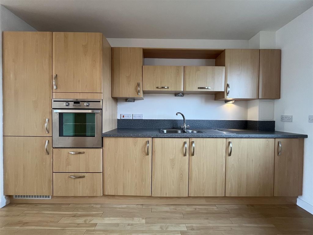 Additional image 7 of 3 bed flat to rentMonart Road, Perth PH1