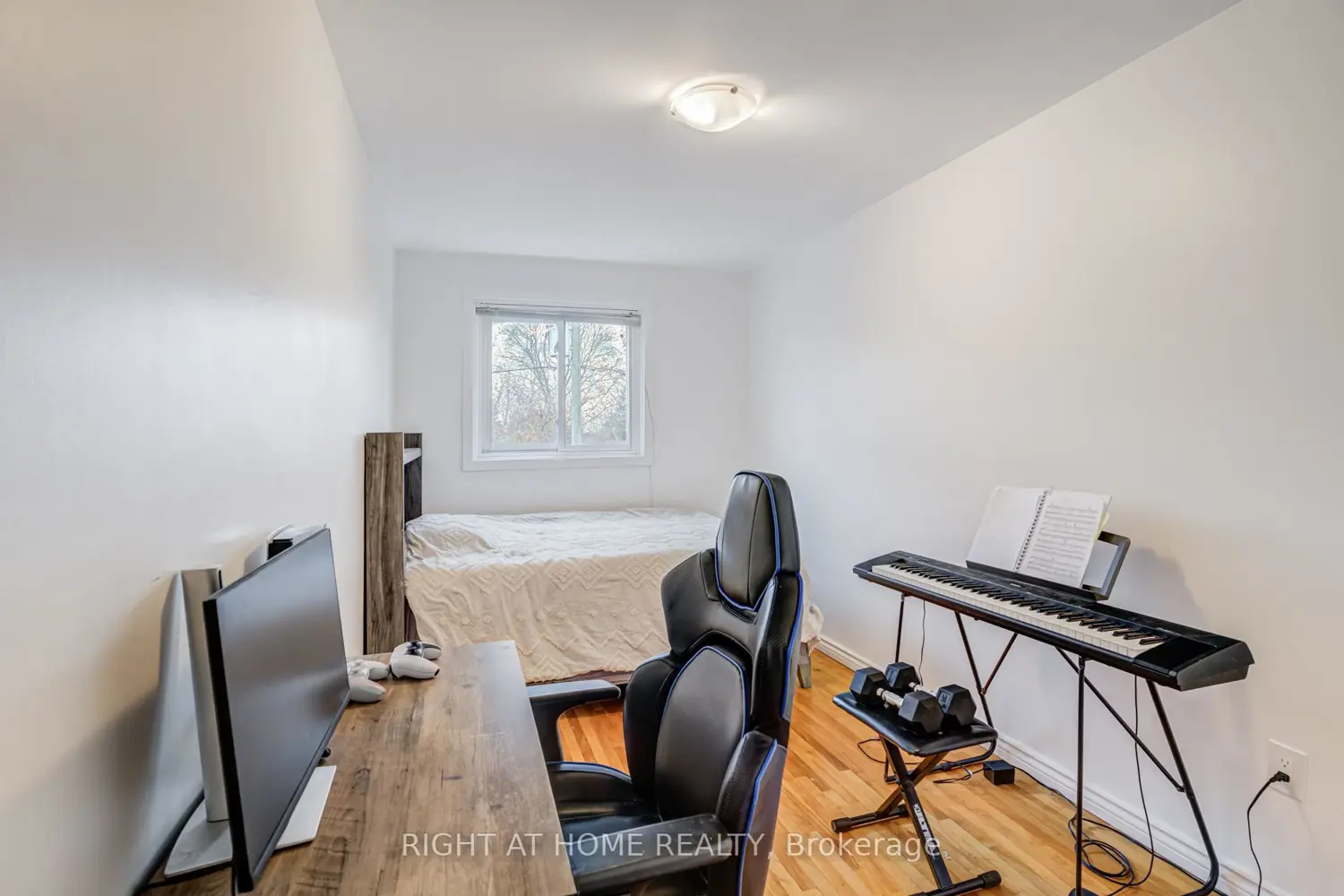 Additional image 10 of 37 The Carriage Way 37