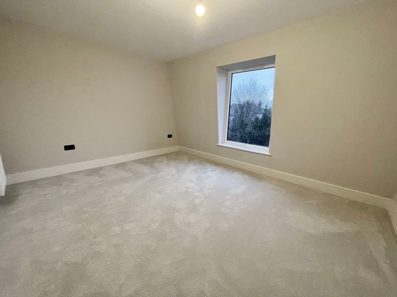 Additional image 8 of 4 bed semi-detached house to rentThe Curve, Welholme Avenue, Grimsby DN32