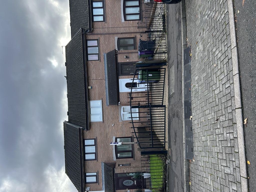 2 bed detached house to rentPreston Place, Glasgow G42