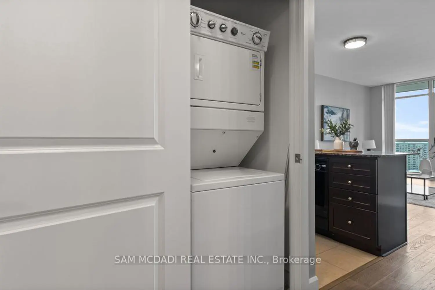 Additional image 6 of 80 Absolute Avenue 1805