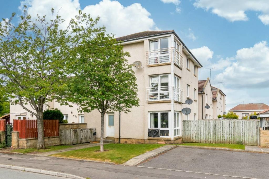 Additional image 6 of 2 Bed Flat, Saughton Mains Gardens, EH11, N1 7GU