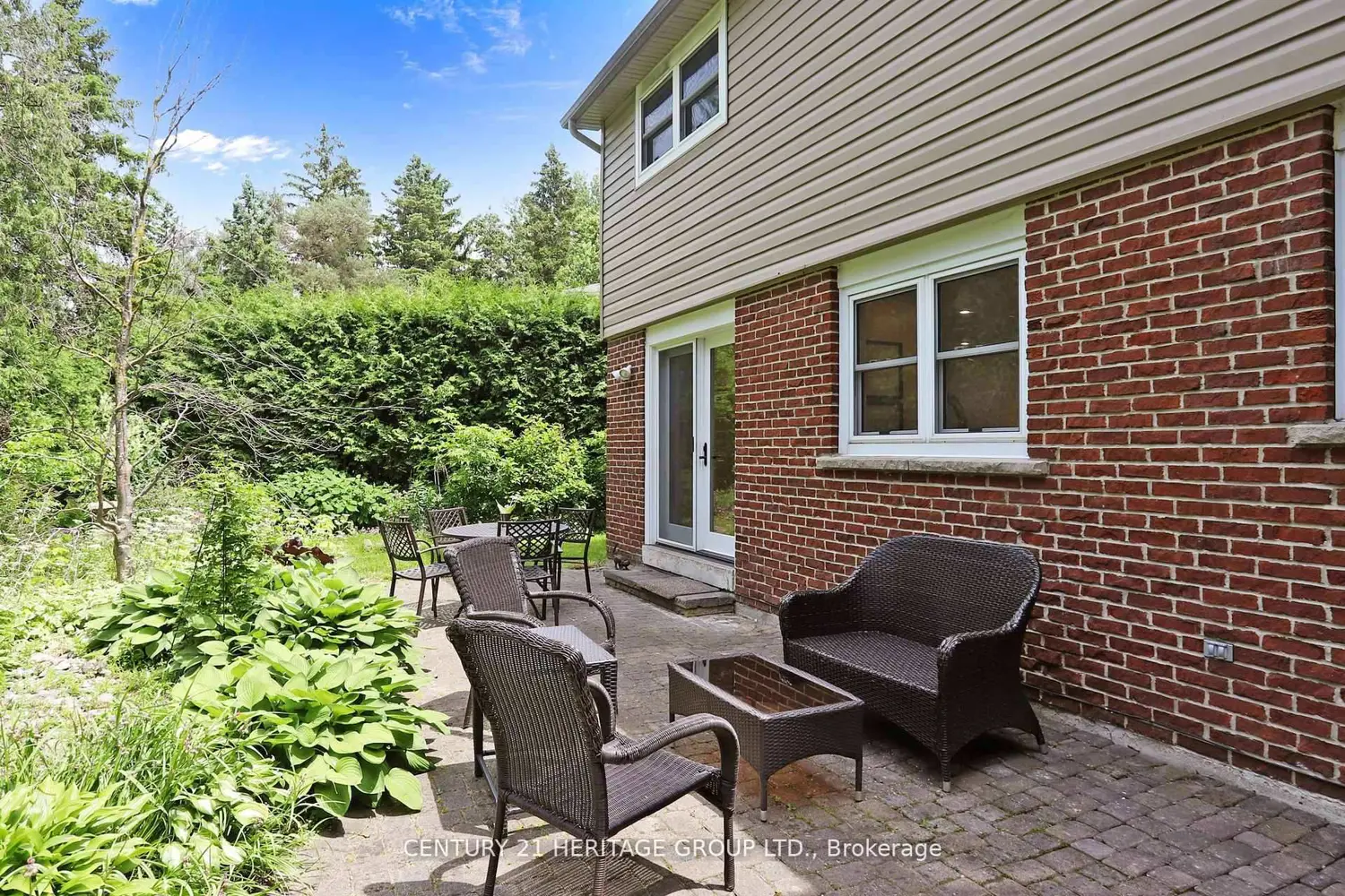 Additional image 18 of 10 Cherry Blossom Lane