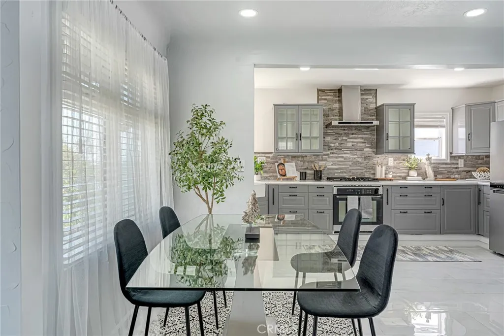 Additional image 20 of 1381 W Summerland Ave, San Pedro, CA 90732