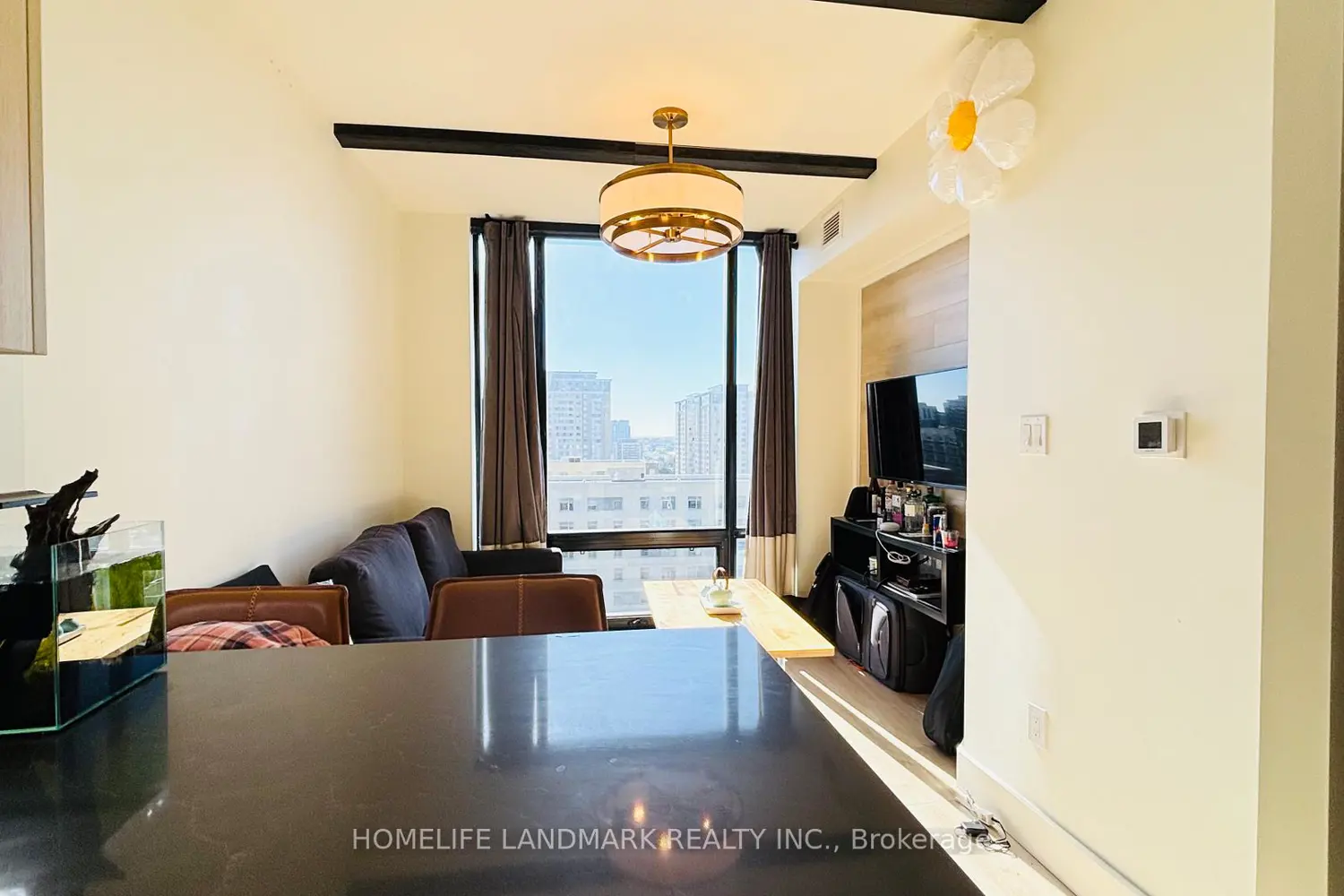 Additional image 10 of 145 Columbia Street 1536