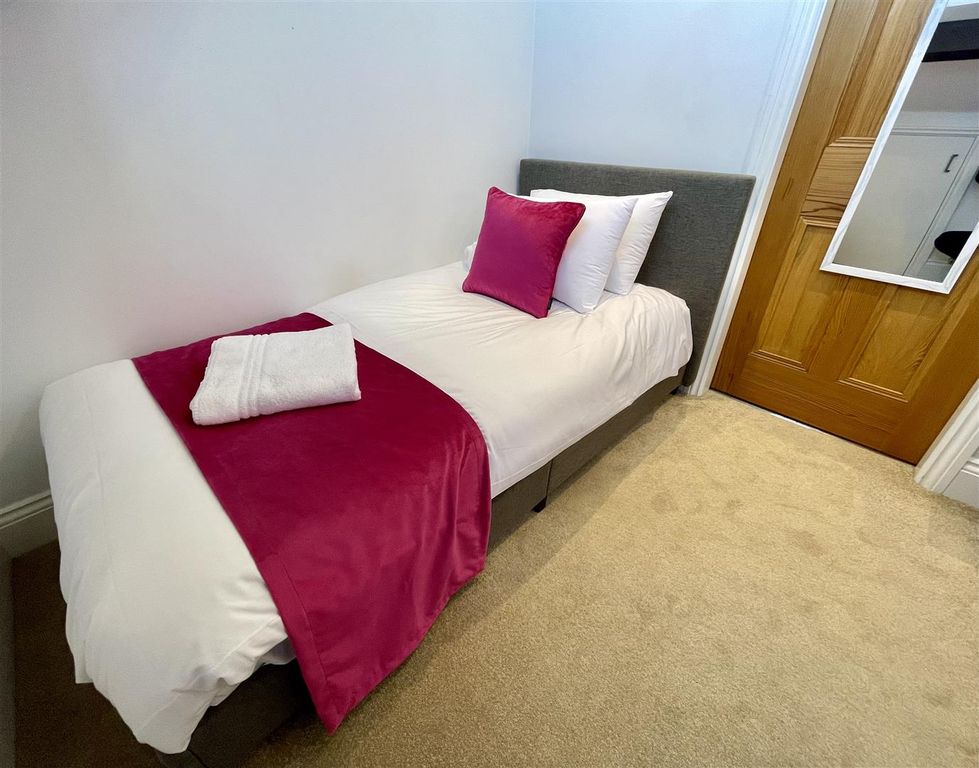 Additional image 12 of 4 bed terraced house to rentBishopthorpe Road, York YO23