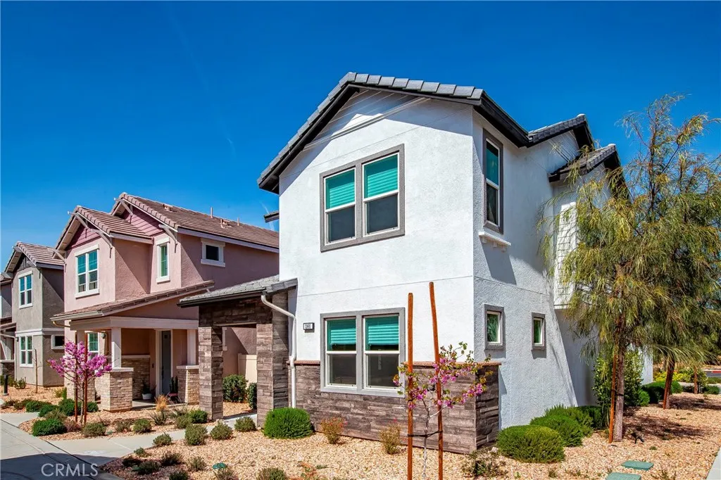 Additional image 3 of 260 Summerville LN, Palmdale, CA 93551