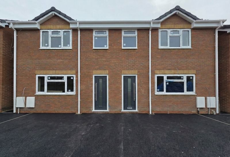 Additional image 11 of 25 bed detached house to rentEdge Street, Bilston WV14