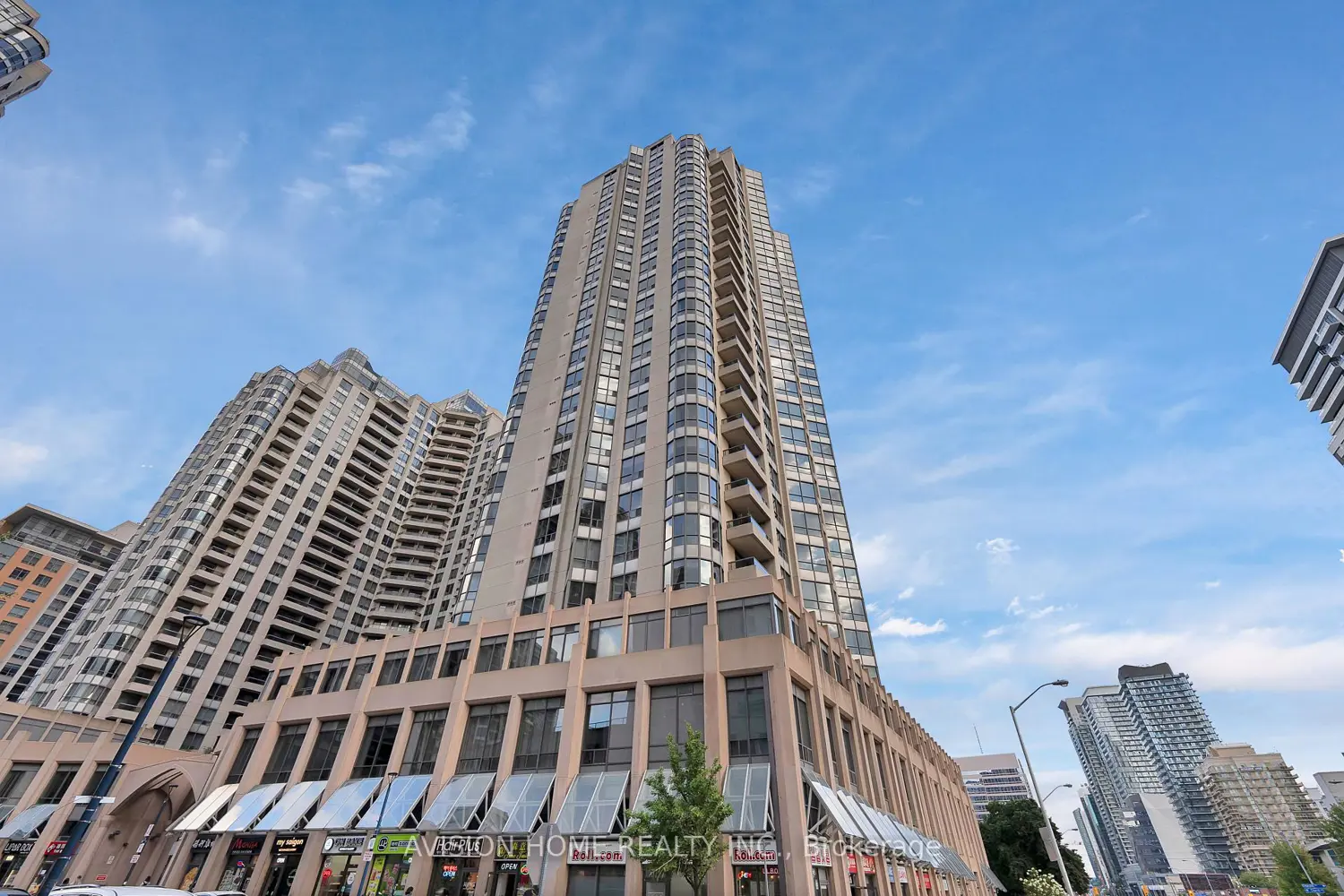 5 Northtown Way 610
