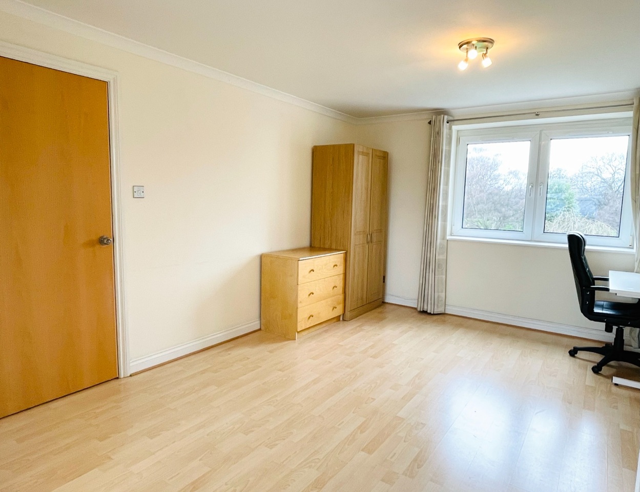 Additional image 4 of Room in a Shared Flat, Pilrig Heights, EH6, N1 7GU