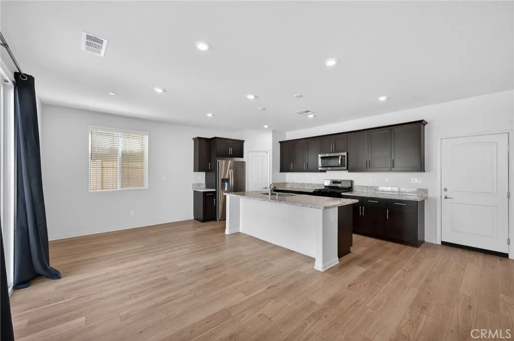 Additional image 78 of 694 Dahlia Ln, San Jacinto, CA 92583