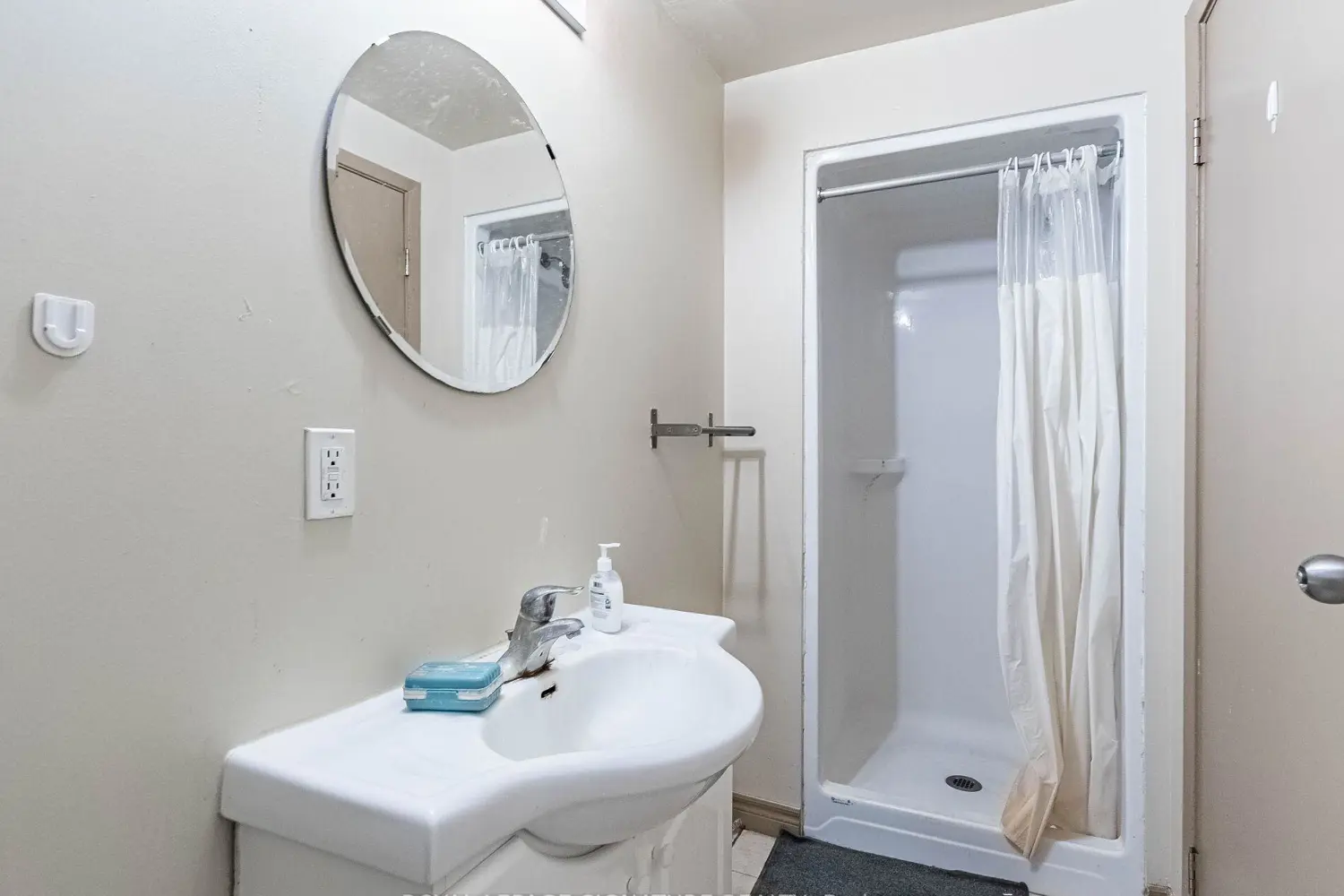 Additional image 14 of 251 Lester Street 203