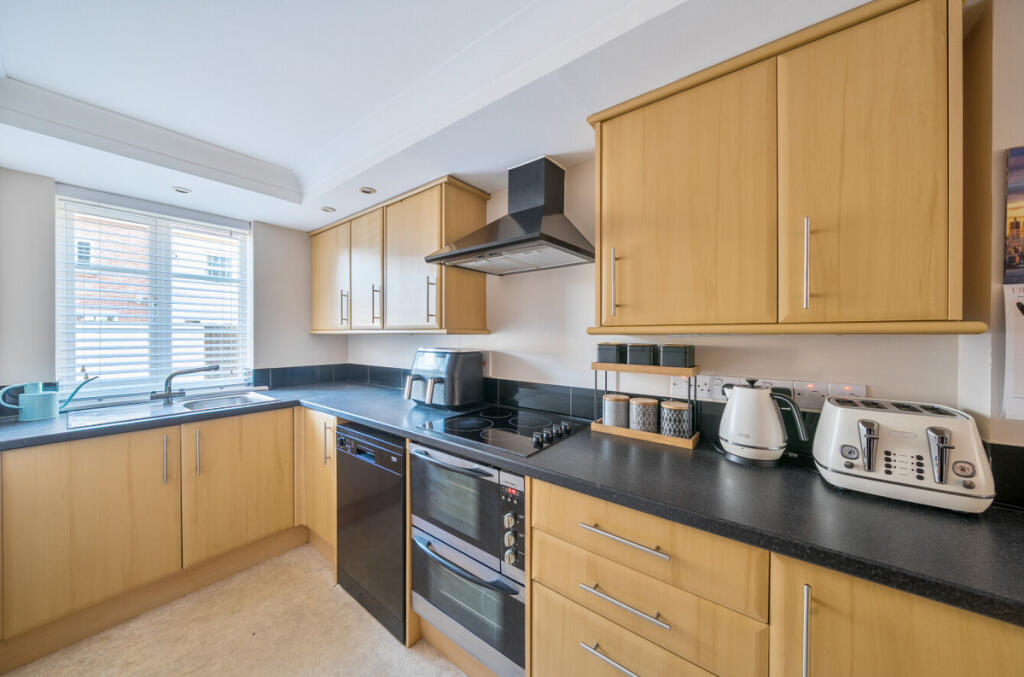 Additional image 5 of Station Road, Wincanton, BA9