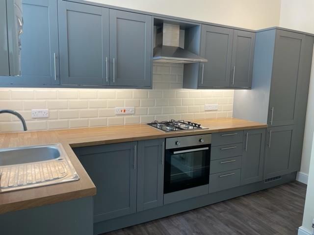 Additional image 3 of 3 bed flat to rentMain Street, Pembroke SA71
