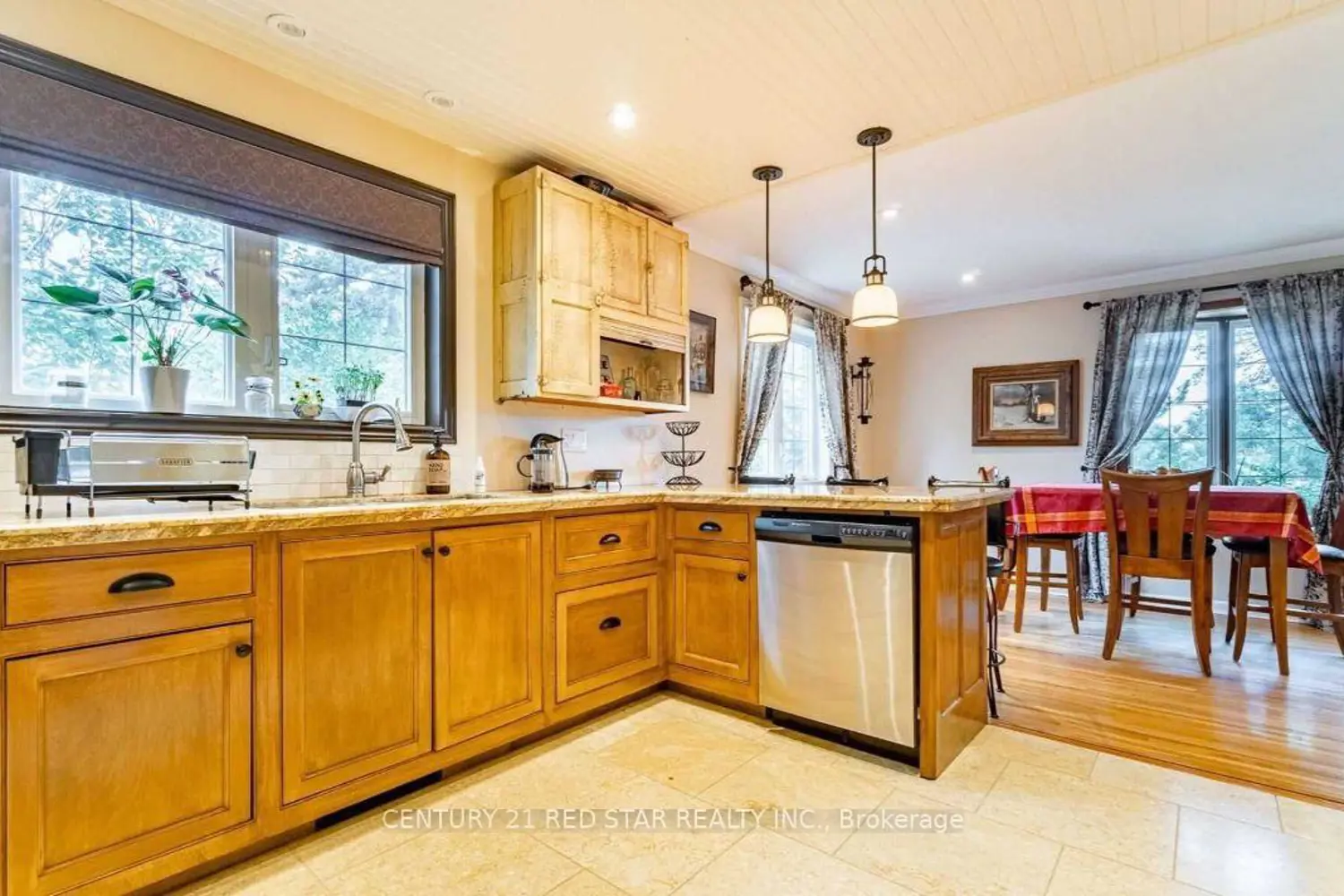 Additional image 13 of 550 Fourth Line