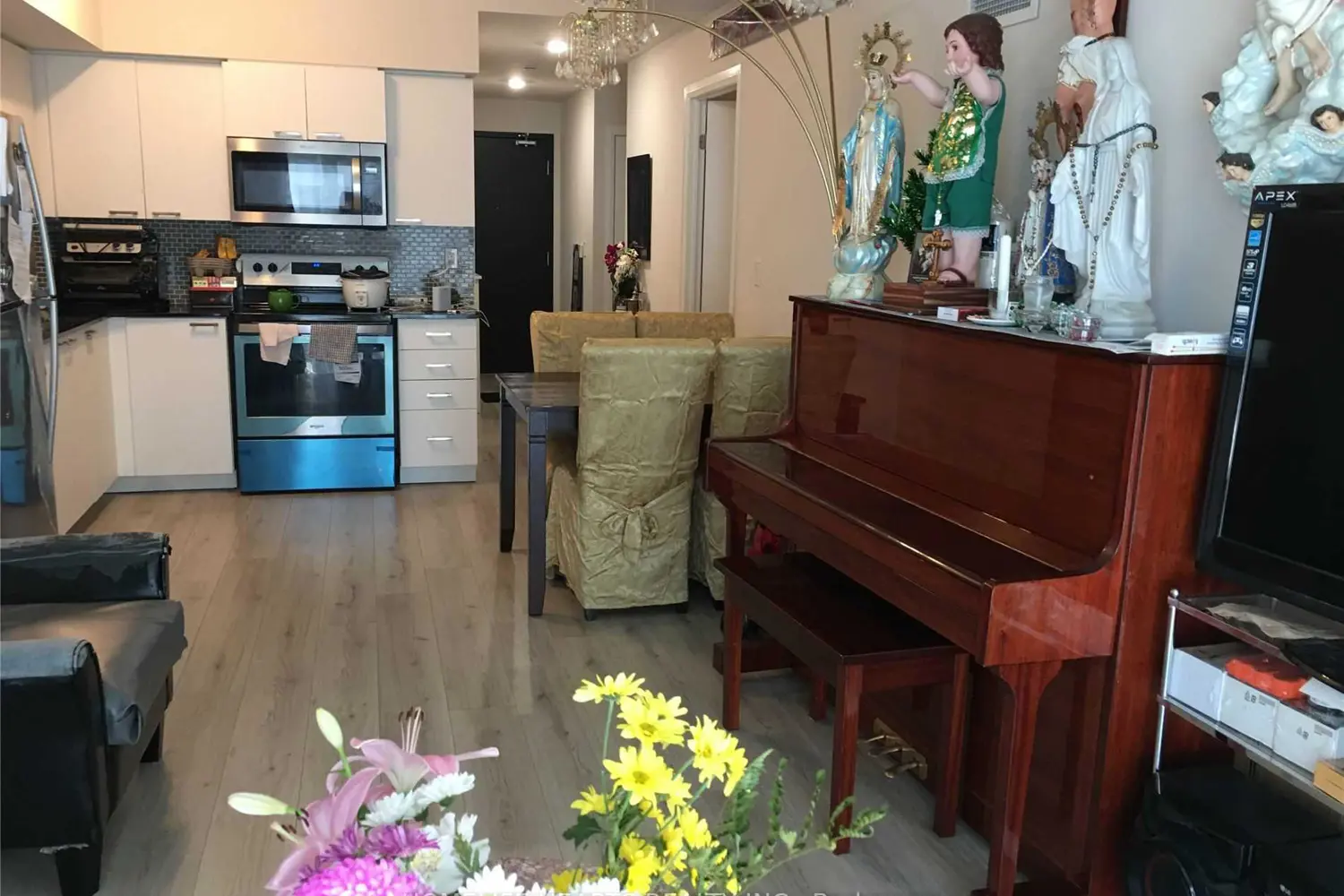Additional image 17 of 2152 Lawrence Avenue 206